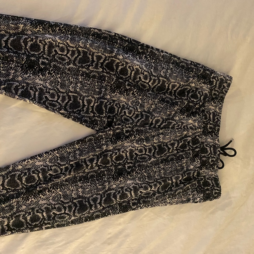 Python Joggers Brand New ! - Picture 6 of 6